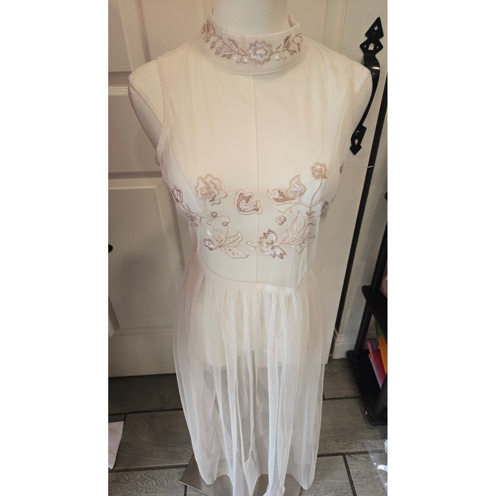 Illa Illa Womens Mesh Floral Embroidered Sleeveless High Neck Maxi Dress Cream M